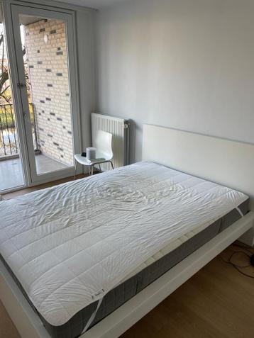 Bed Ikea Malm inclusief matras en lattenbodems - afbeelding 3