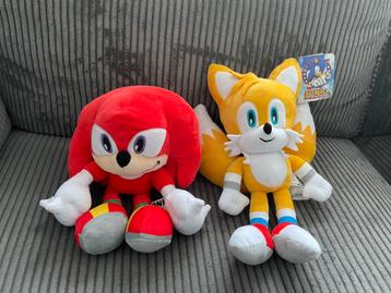 Sonic the Hedgehog knuffel Sega geel Tails en rood Knuckels beschikbaar voor biedingen