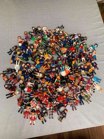167 playmobil mannen poppetjes heel veel beschikbaar voor biedingen