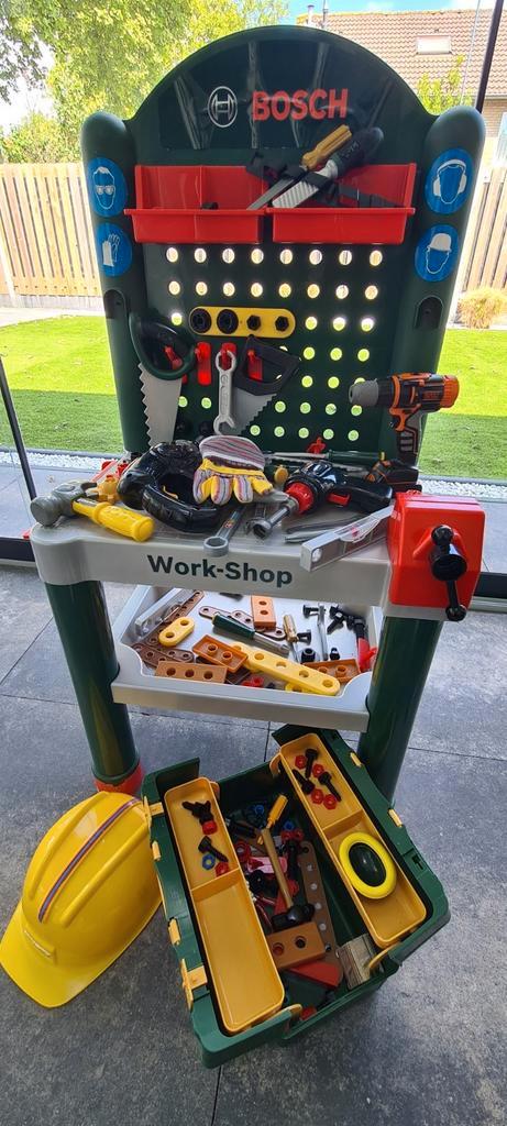 Theo Klein BOSCH Werkbank met heel veel accessoires, Kinderen en Baby's, Speelgoed | Speeltafels, Gebruikt, Ophalen of Verzenden