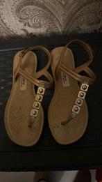 Slippers grenda, Kleding | Dames, Schoenen, Ophalen of Verzenden, Gedragen