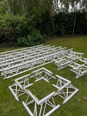 Truss constructie te koop beschikbaar voor biedingen