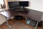 Ikea hoekbureau inclusief ophangbeugel voor pc, Ophalen, Zo goed als nieuw