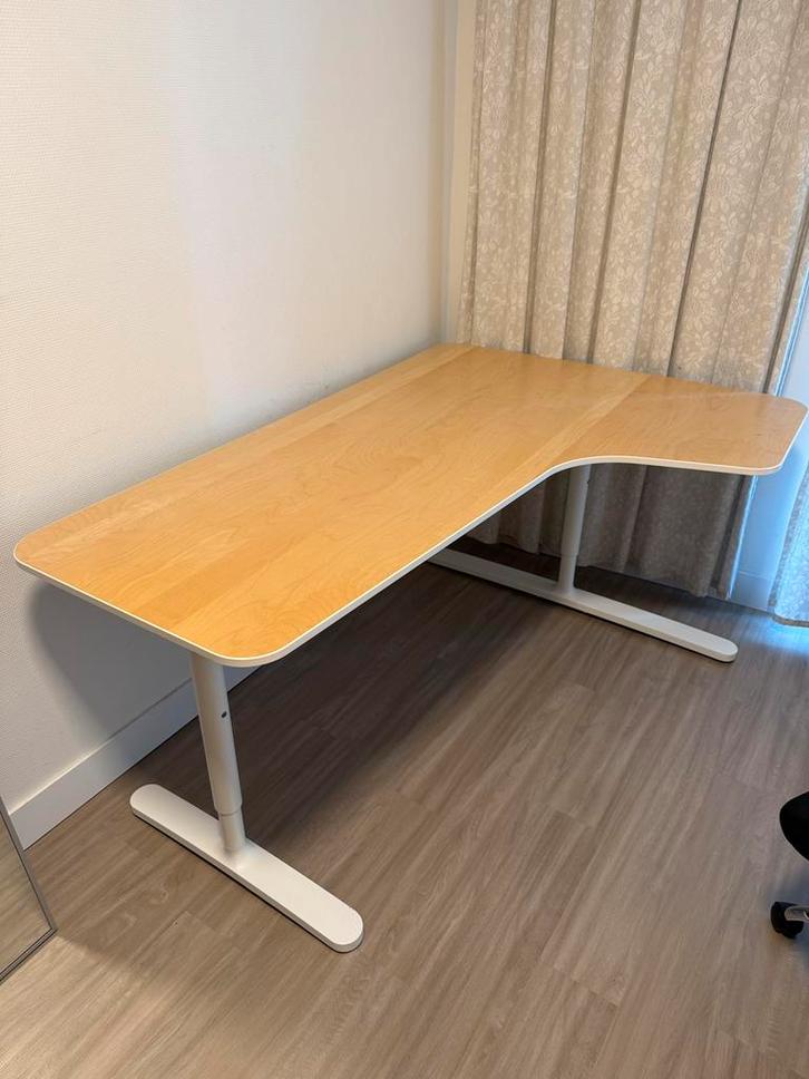 IKEA BEKANT corner desk right, Huis en Inrichting, Bureaus, Zo goed als nieuw, Ophalen