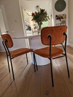 Loods5 Eetkamerstoelen 2x met poef bruin/terra kleur, Huis en Inrichting, Stoelen, Ophalen, Gebruikt, Twee, Bruin