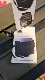 Thule Paramount Crossbody 14L Tas, Sieraden, Tassen en Uiterlijk, Tassen | Damestassen, Ophalen of Verzenden, Nieuw, Schoudertasje
