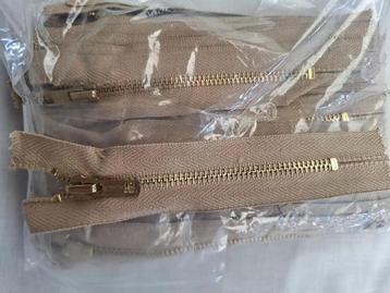 YKK metalen ritsen (beige met goud, 14 cm, 100 st) beschikbaar voor biedingen