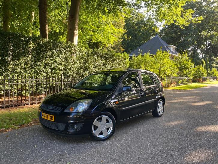 Ford Fiesta 1.3-8V Futura Airco, 5-Deurs, Schuifdak, Auto's, Ford, Bedrijf, Te koop, Fiësta, ABS, Airbags, Airconditioning, Centrale vergrendeling