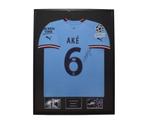 Nathan Ake Manchester City 22/23 ingelijst thuis shirt, Verzamelen, Sportartikelen en Voetbal, Buitenlandse clubs, Soccersignings.nl