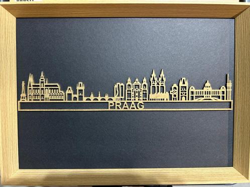 Skyline Praag in frame, Antiek en Kunst, Kunst | Beelden en Houtsnijwerken, Verzenden