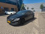 Volvo S60 INRUIL MOGELIJK! NIEUWE APK!!, Auto's, Navigatiesysteem, 4 cilinders, S60, Zwart