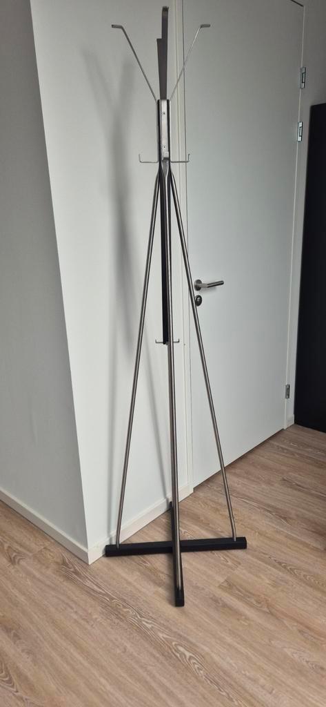 Stijlvolle staande kapstok metaal GRATIS, Huis en Inrichting, Woonaccessoires | Kapstokken, Zo goed als nieuw, Staande kapstok