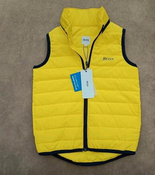 Hugo Boss bodywarmer maat 5a, Kinderen en Baby's, Kinderkleding | Maat 110, Nieuw, Jongen, Jas, Ophalen of Verzenden