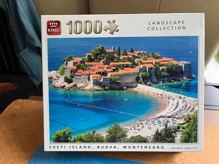 Montenegro, Sveti. King puzzel 1000 st. 4e puzzel gratis, Hobby en Vrije tijd, Denksport en Puzzels, Zo goed als nieuw, Legpuzzel