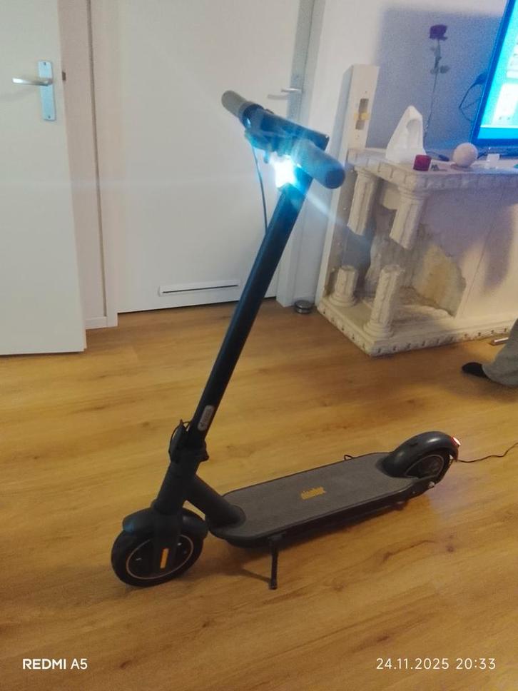 Ninebot KickScooter MAX G30P, Fietsen en Brommers, Overige Fietsen en Brommers, Gebruikt, Ophalen of Verzenden