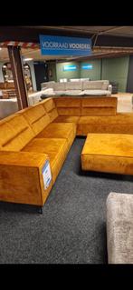 Hoekbank Porto - Stijlvol en hooge kwaliteit 15 maanden oud, Ophalen of Verzenden, Nieuw, Modern