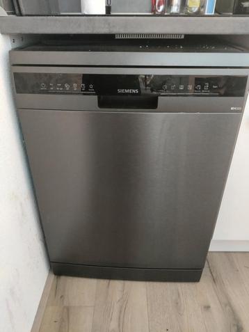 Siemens SN23EC14CE Vrijstaande Vaatwasser - 2 jaar oud beschikbaar voor biedingen