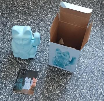 Light Blue tenderness Lucky Cat Maneki Neko by Donkey beschikbaar voor biedingen