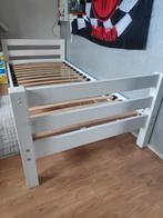bed 1-persoons massief grenen 90x200 met lattenbodem, Huis en Inrichting, Slaapkamer | Bedden, Gebruikt, 90 cm, Eenpersoons, Wit