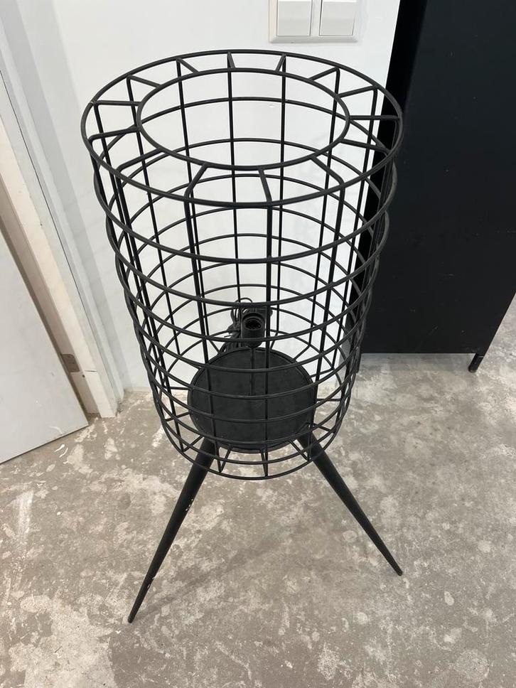 Metalen Vloerlamp - Stijlvol Design, Antiek en Kunst, Antiek | Woonaccessoires, Ophalen of Verzenden