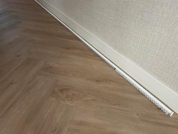 Gordijnrail + toebehoren 315cm beschikbaar voor biedingen
