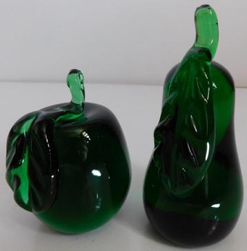 Emerald green glazen appel + Peer Paper Weight