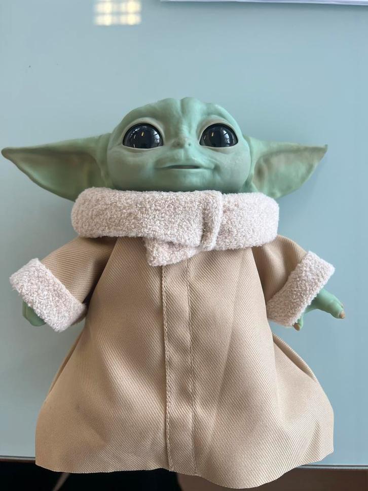 Hasbro Star Wars The Child Animatronic Edition - Baby Yoda, Kinderen en Baby's, Speelgoed | Actiefiguren, Zo goed als nieuw, Ophalen of Verzenden