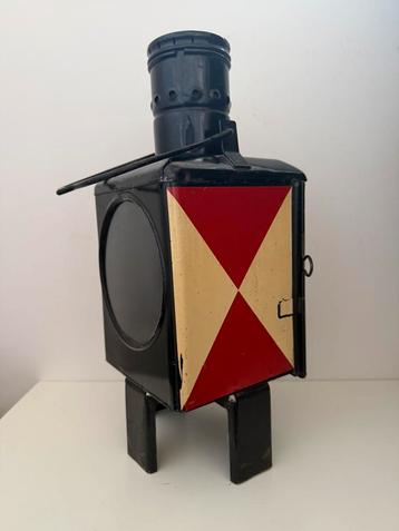 Deutsche Bahn seinlamp 81  beschikbaar voor biedingen