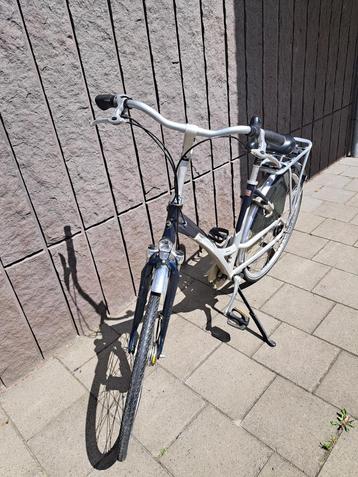 Goede damesfiets Batavus beschikbaar voor biedingen