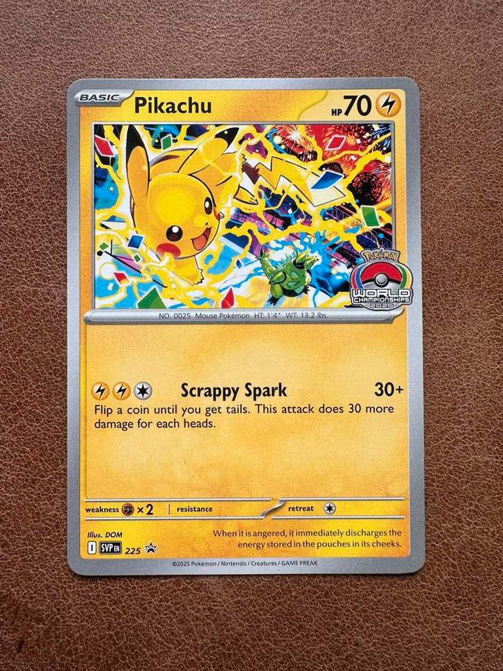 Pikachu #225  [World Championships 2025], Hobby en Vrije tijd, Verzamelkaartspellen | Pokémon, Zo goed als nieuw, Losse kaart