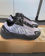 Yeezy 700 MNVN, Kleding | Heren, Schoenen, Overige kleuren, Nieuw, Ophalen of Verzenden, Sneakers of Gympen