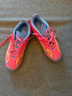 adidas F50 Club Gras / Kunstgras Roze Neongeel Blauw, Ophalen of Verzenden, Zo goed als nieuw