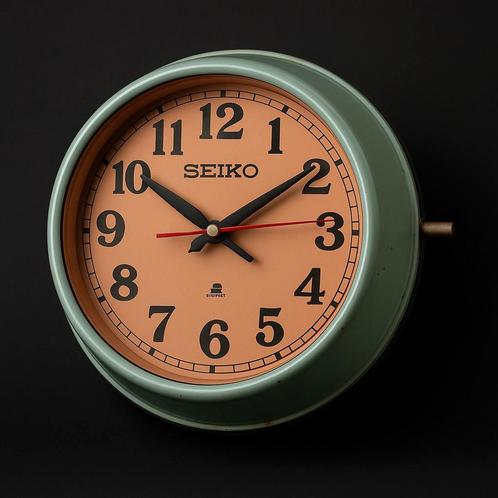Diverse vintage klokken dubbelzijdig & enkel, Huis en Inrichting, Woonaccessoires | Klokken, Gebruikt, Wandklok, Analoog, Ophalen of Verzenden