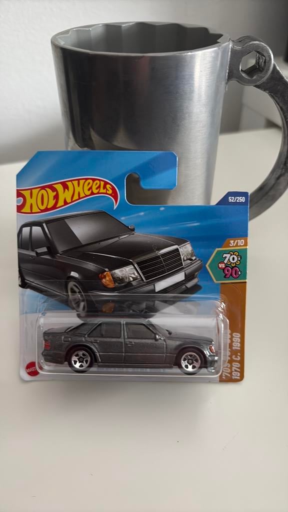 Hot Wheels Mercedes Benz 500E 1/64, Ophalen of Verzenden, Nieuw, Auto