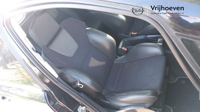 Bekleding Set (compleet) van een Opel Zafira B (Zafira B 05-, Auto-onderdelen, Interieur en Bekleding, Gebruikt, 3 maanden garantie
