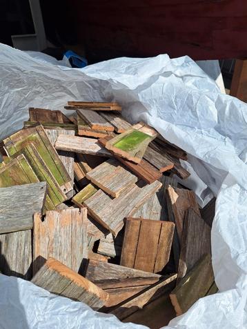 Bigbag vol met hardhouten planken & balken beschikbaar voor biedingen