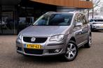 Volkswagen Touran 2.0 TDI Cross|7-Zitter|Carplay/AndroidAuto, Auto's, Stof, Zwart, 7 stoelen, Bedrijf