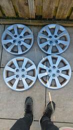 Setje 4 stuks wieldoppen Kia 15 inch, Auto diversen, Wieldoppen, Ophalen, Zo goed als nieuw