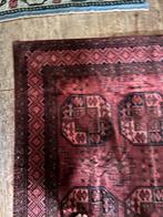 Antiek Tapijt 136x165cm - Uniek Stuk voor Uw Interieur, Ophalen of Verzenden