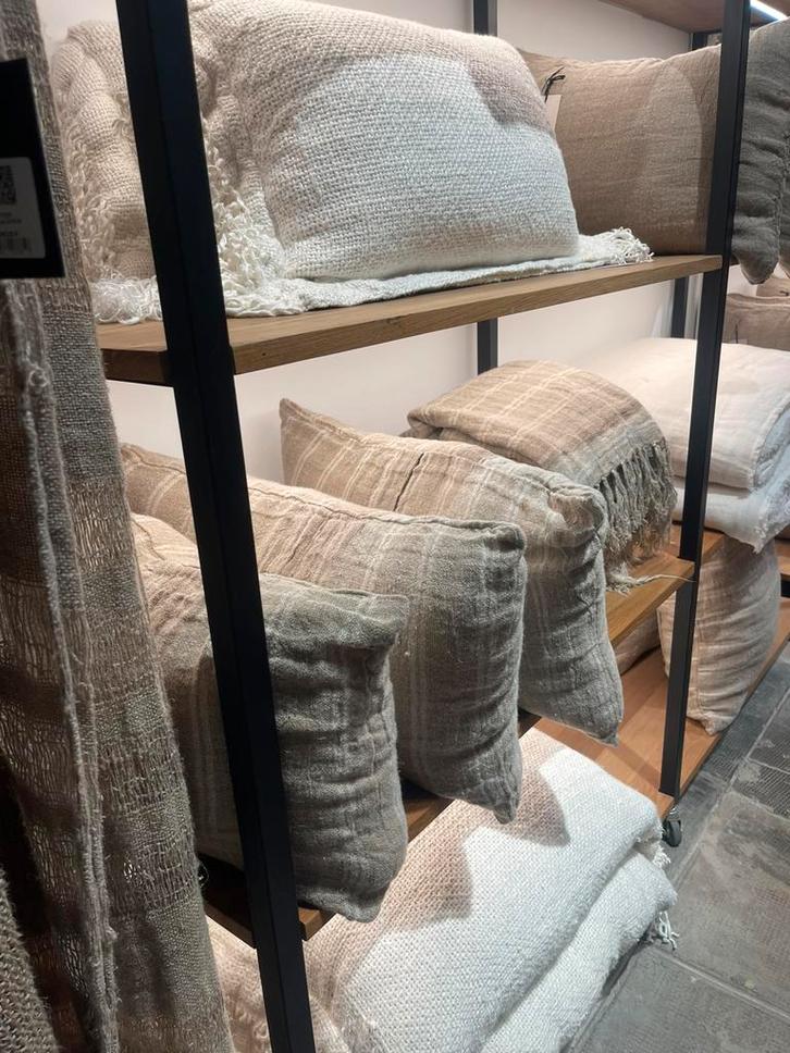 Pure linnen kussens op maat, Huis en Inrichting, Woonaccessoires | Kussens, Nieuw, Beige, Overige vormen, Ophalen of Verzenden