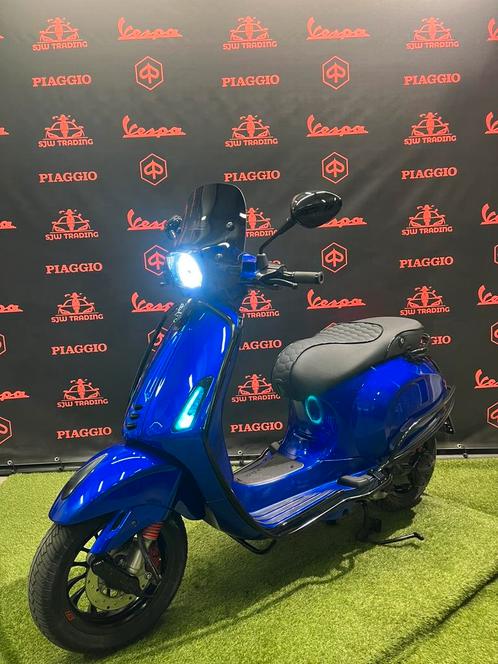 Vespa Sprint 2019 Brom! Custom Candy Blue Garantie!, Fietsen en Brommers, Scooters | Vespa, Ophalen of Verzenden