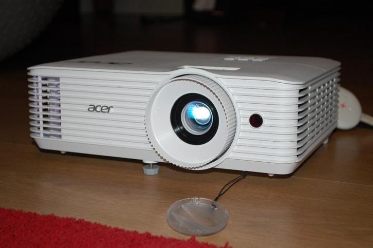 Recente Full HD 3D beamer Acer H6523BD 3500 lumen! 22 uur!!, Audio, Tv en Foto, Beamers, Zo goed als nieuw, DLP, Full HD (1080)