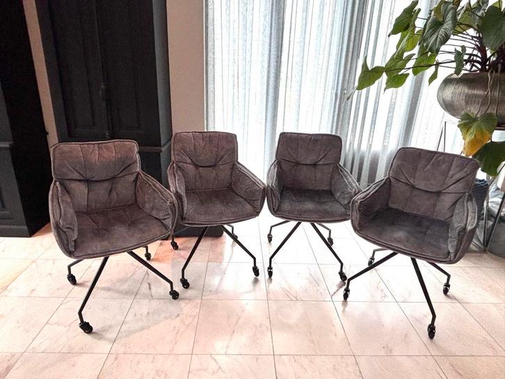 Tower Living stoel Saronno Velvet grijs - prijs per stuk, Huis en Inrichting, Stoelen, Zo goed als nieuw, Vier, Stof, Grijs, Ophalen