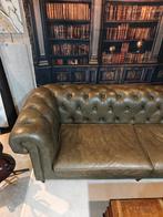 XL Olijfgroene Chesterfield Bank 4-zits, Huis en Inrichting, Banken | Bankstellen, Bollenmarkt 14c Zwaagdijk Oost, Treasure, 75 tot 100 cm