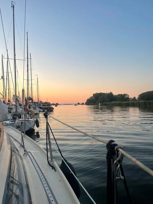 Te huur, lucia zeilboot / schip compromis 777 Zeewolde, Watersport en Boten, Kajuitzeilboten en Zeiljachten, Zo goed als nieuw