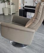 Draaifauteuil met verstelbare rugleuning, Ophalen, Gebruikt, Leer, 75 tot 100 cm