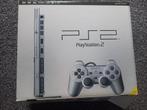Playstation 2 slim zilver in doos met 16 games, Spelcomputers en Games, Spelcomputers | Sony PlayStation 2, Met games, Ophalen of Verzenden