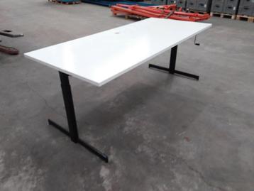 Vepa bureau 180x80 beschikbaar voor biedingen