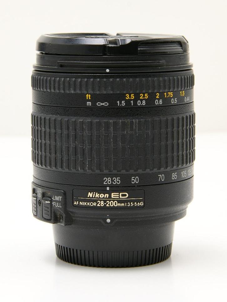 Nikon AF Nikkor 28-200mm f/3.5-5.6D, Audio, Tv en Foto, Fotografie | Lenzen en Objectieven, Gebruikt, Telelens, Ophalen