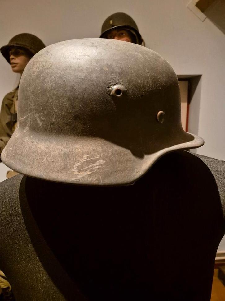 Sd luftwaffe helm m40, Verzamelen, Militaria | Tweede Wereldoorlog, Luchtmacht, Helm of Baret, Duitsland, Ophalen of Verzenden